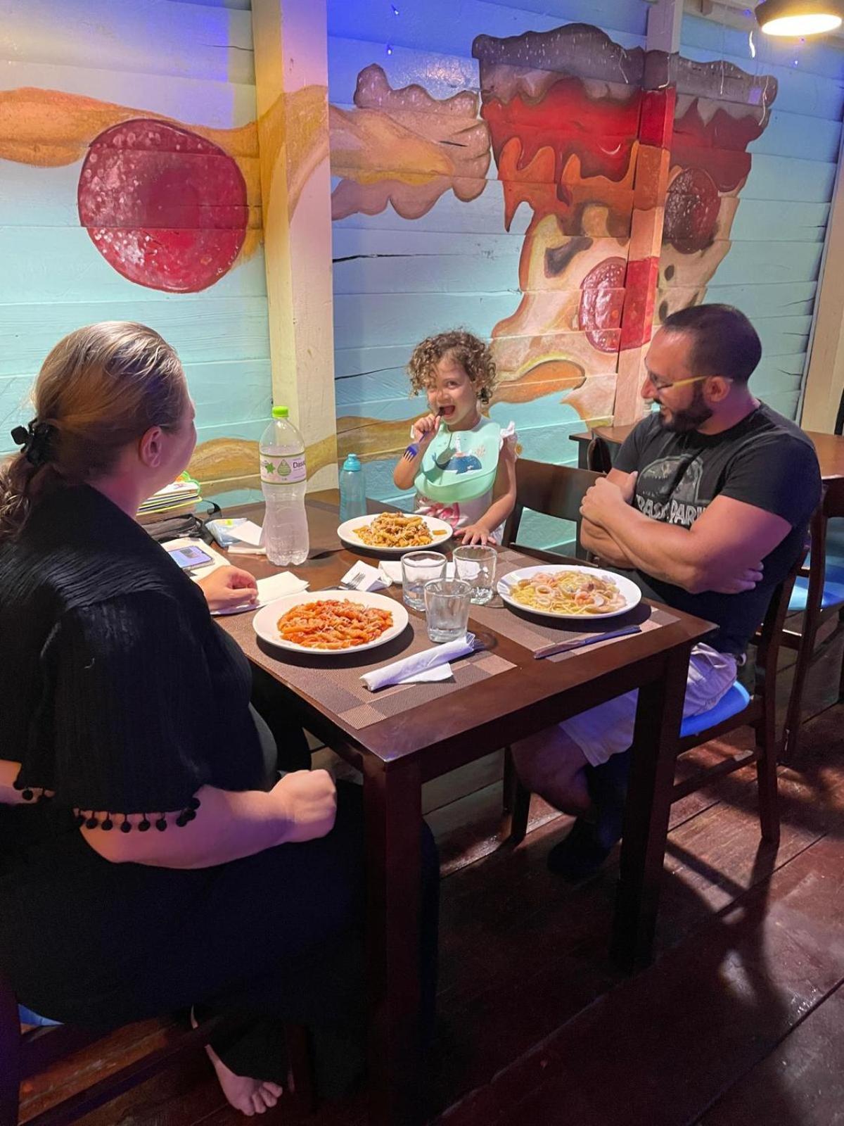 Toto Pizza Bungalows And Sea View Restaurant Sok San Village Esterno foto